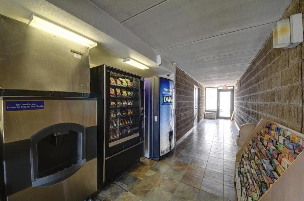 Hotel 6-san Antonio, Tx - Downtown - Market Square 3*