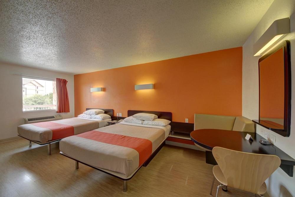 6-san Antonio, Tx - Downtown - Market Square Hotel